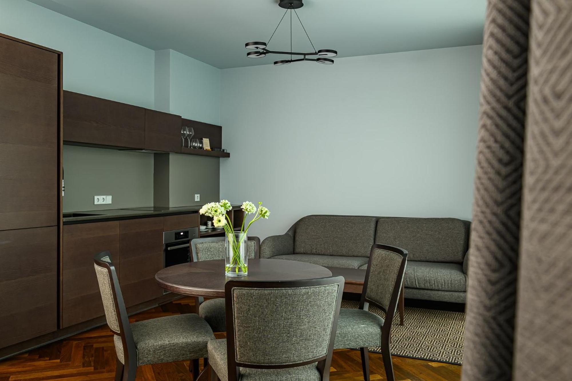 Roze Peldu Residence Liepāja Esterno foto