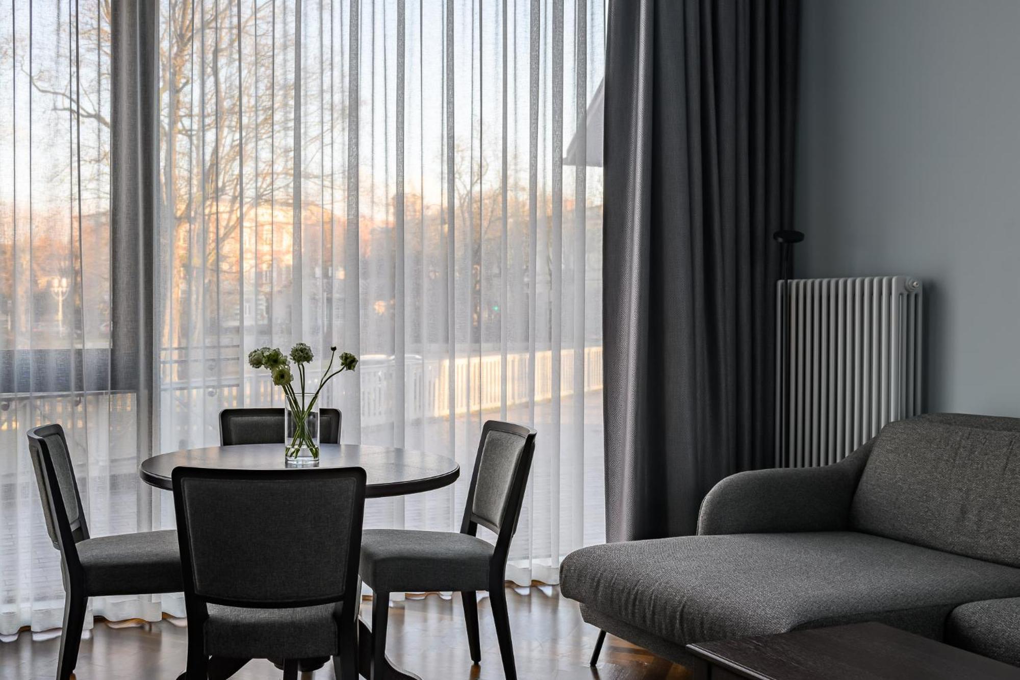Roze Peldu Residence Liepāja Esterno foto